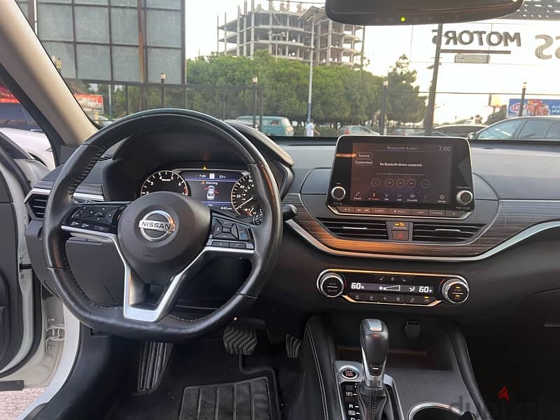 Nissan Altima 2019 Platinum 8