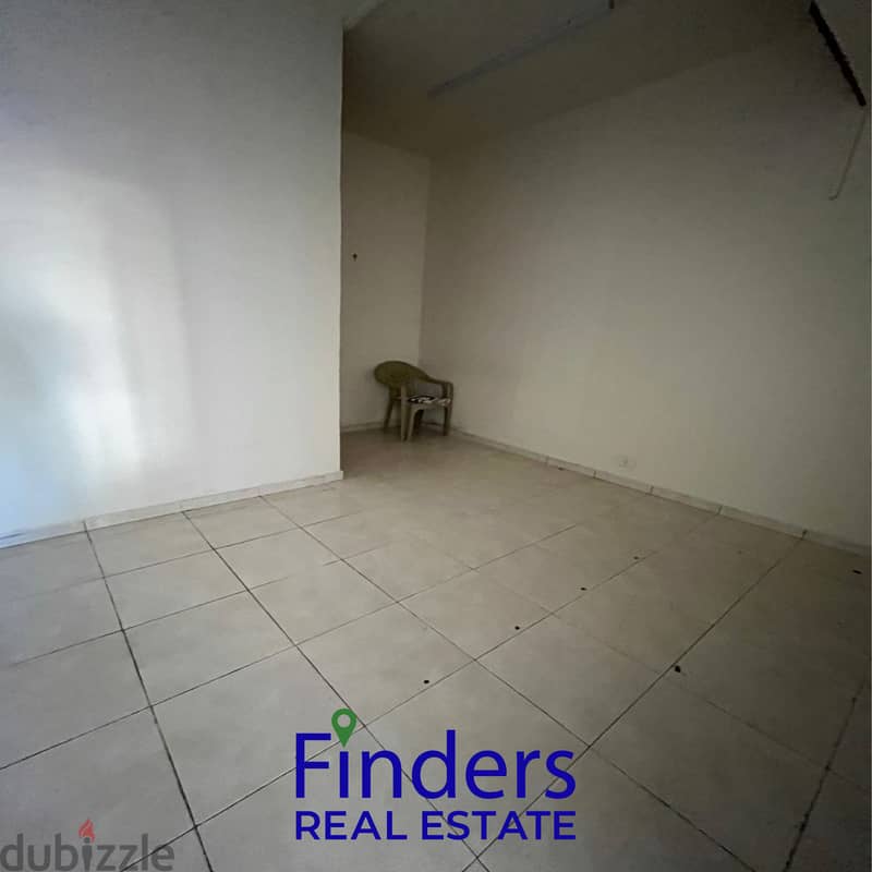 Shop for rent in Haret Sakher!   محل للإيجار في حارة صخر 1