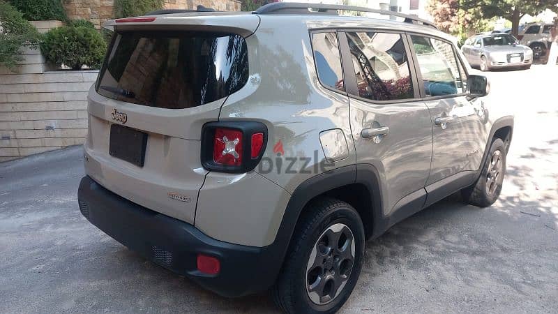 Jeep Renegade 2018 10