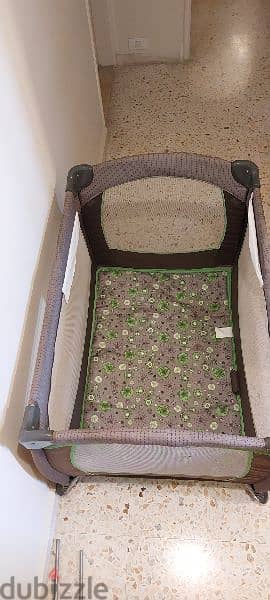 baby crib evenflo 1