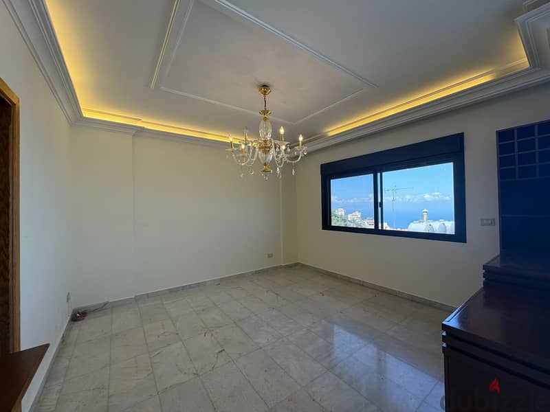 Cornet Chahwan | Charming Decorated 200m² | Open View | 2 Parking 6