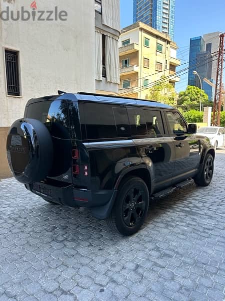 Land Rover Defender P 400 HSE 2020 black on black (clean carfax) 4