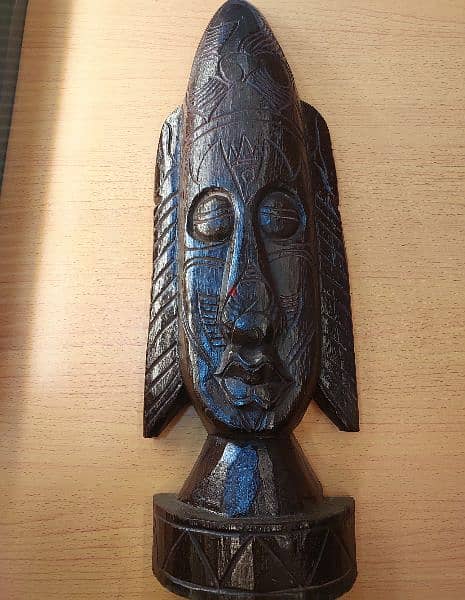 wood afican   mask stand 0