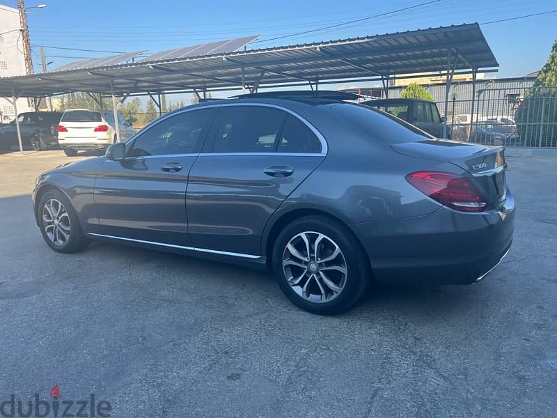 Mercedes C300 4matic 2017 clean carfax 5