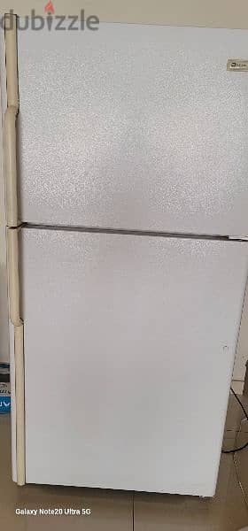 Refregerator in exellent condition , snow white براد كبير ممتاز 1