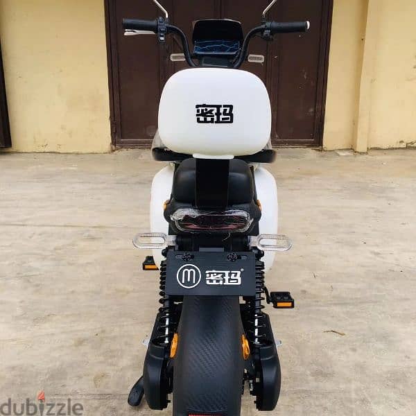 New E cycle 2023 0 kilometer 40cc 3speeds alarm 550$ fixed price 4