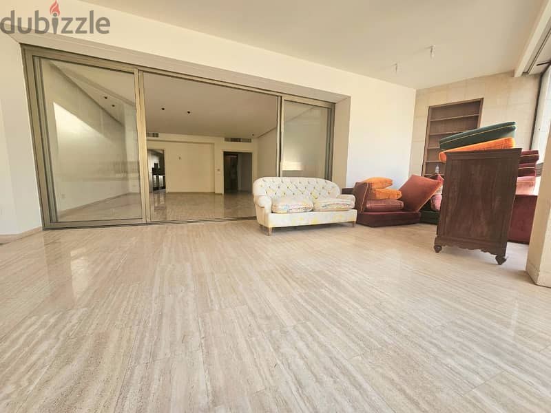 AH-HKL-240 Luxurious Apartment 220m² in Achrafieh’s Golden Area 24/7 1