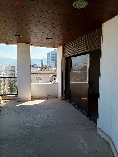 apartment for sale achrafie لقطة 5