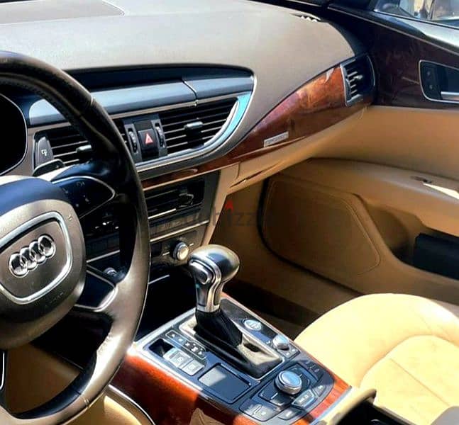 Audi A7 Quattro 3.0 mod 2011  مصدر و صيانة الشركة 8