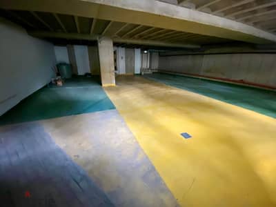 WAREHOUSE IN ACHRAFIEH SUITABLE FOR A GYM 300SQ , AC-110