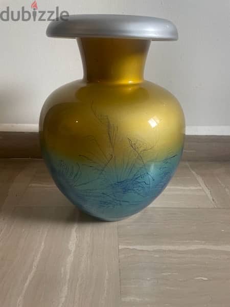 Japanese painted vase 1