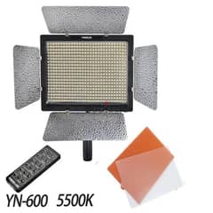 Yongnuo YN-600LC with adapter and remote 0