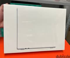 MacBook Air m2 13.6inch 8/512gb silver mly03 great& good offer