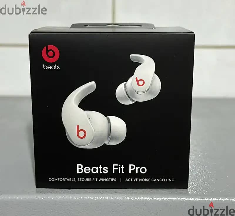 Beats fit pro white 0