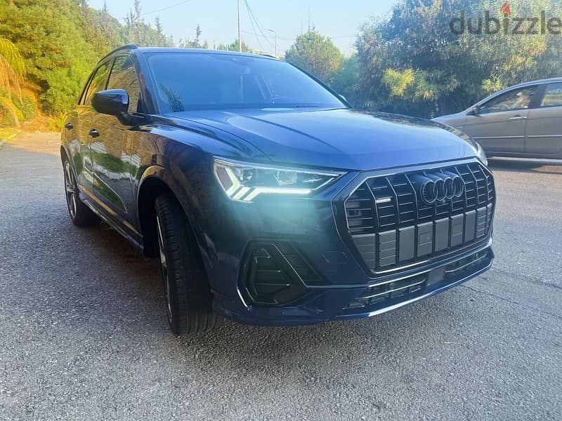 Audi Q3 2022 0