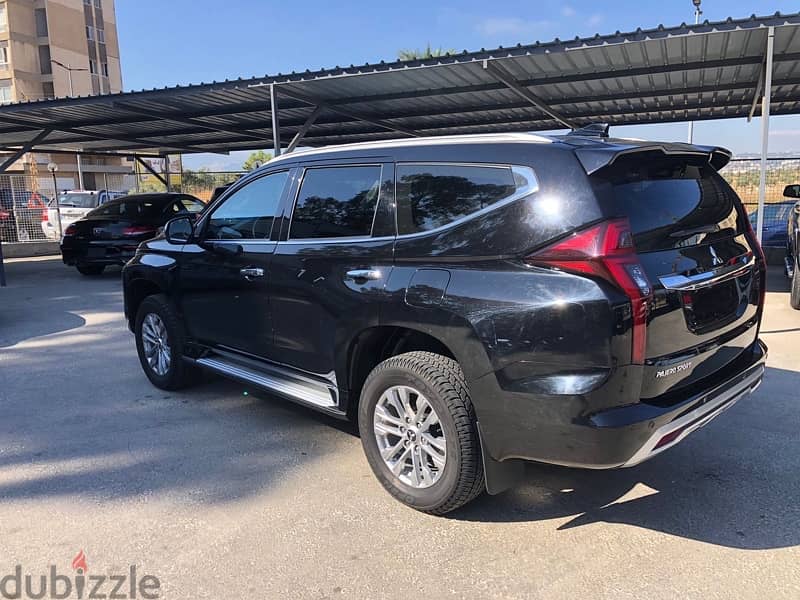 Mitsubishi Pajero Sport 2021 3