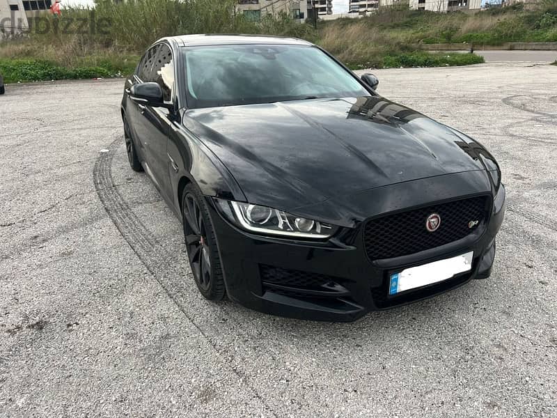 Jaguar XE 2016 R- sport kit “ company source” 0