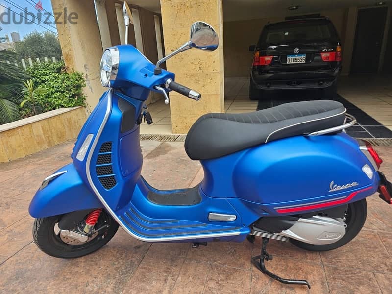 Vespa Super 300 GTS, ITALIAN 2