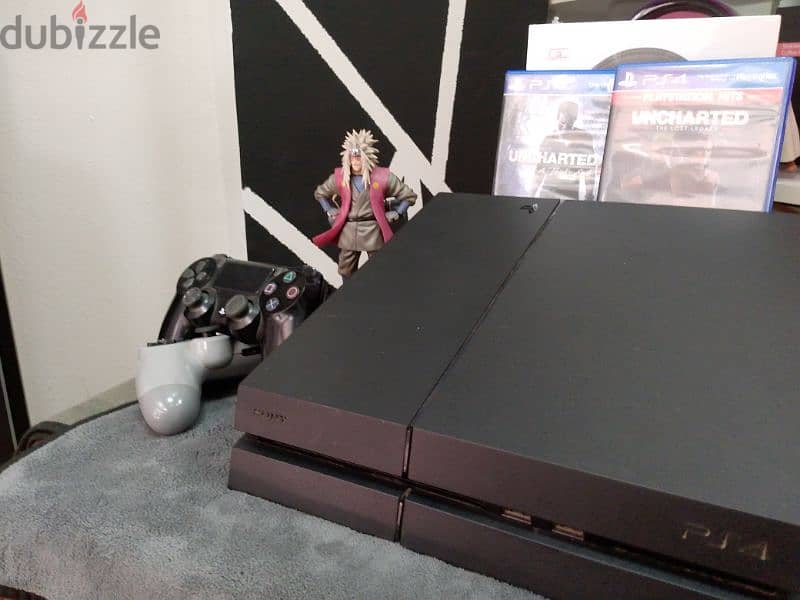 PlayStation 4 With 2 JoyStick 1