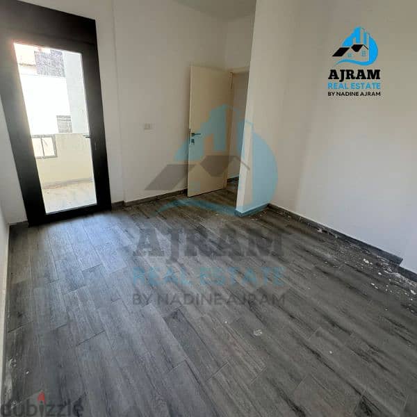 Apartment For Sale in Safra |  شقةللبيع في صفرا 4