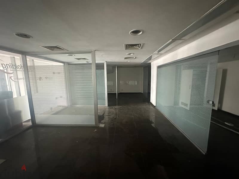 Showroom in Mar Mikhael For Rent معرض واسع في مار ميخائيل 5