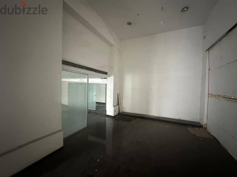 Showroom in Mar Mikhael For Rent معرض واسع في مار ميخائيل 7