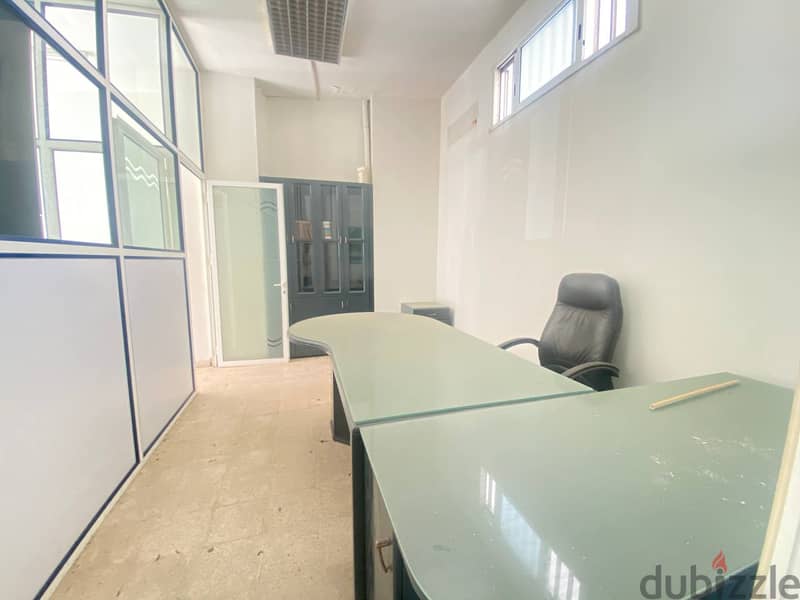 Office for Rent in Dekwnene / في الدكوانة مكتب للإيجار 1