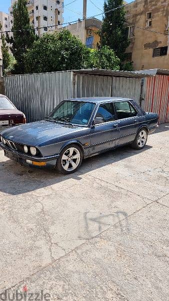 BMW 5-Series 1985 6