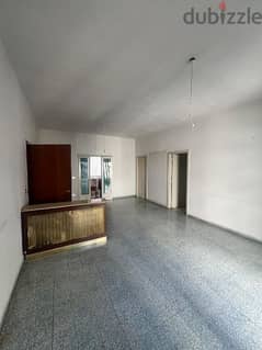 Prime Location l Authentic 180 SQM Apartment in Caracas .