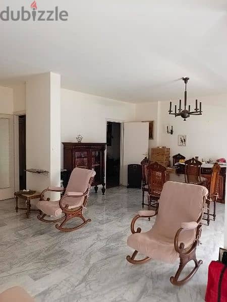 Spacious I 200 SQM Apartment in Mar Elias . 1