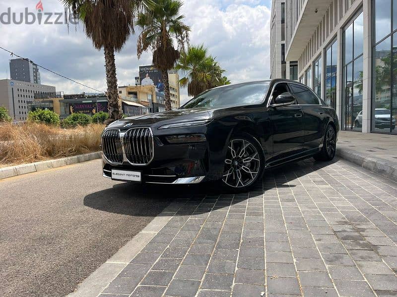 2023 BMW 750e Hybrid with only 3,500km 1