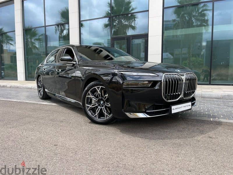 2023 BMW 750e Hybrid with only 3,500km 9