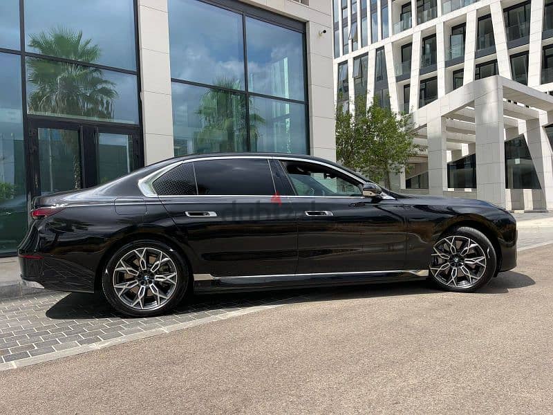 2023 BMW 750e Hybrid with only 3,500km 12