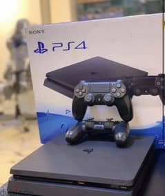 PS4 for sale in the box used like new 0