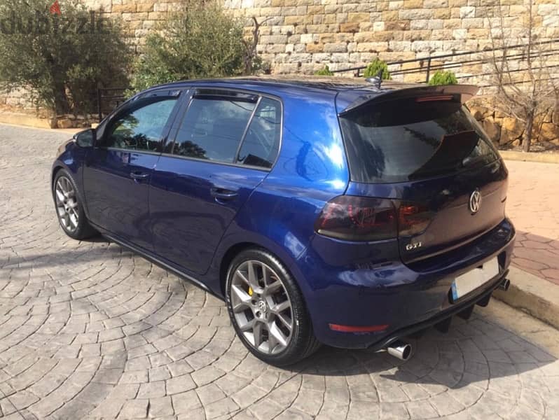 Volkswagen GTI 2011, low mileage, company source 0