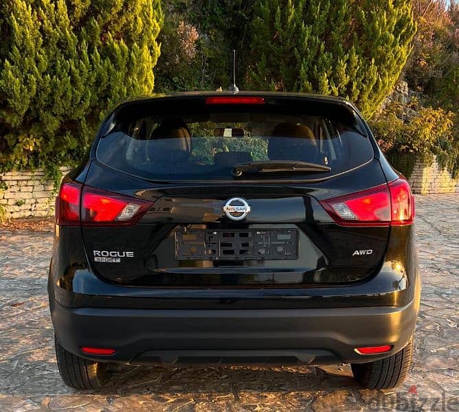 Nissan Rogue Sport 2019 1