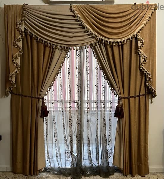 Classy curtains - برادي 1