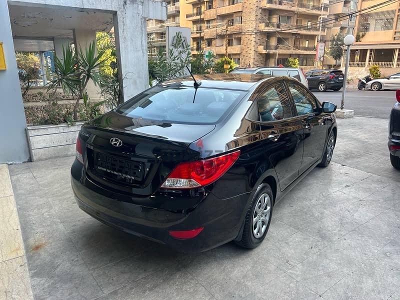 Hyundai Accent 2013 tesjel adem 3