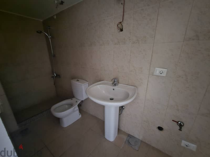 RWB320MT - Apartment for rent in Jbeil 4