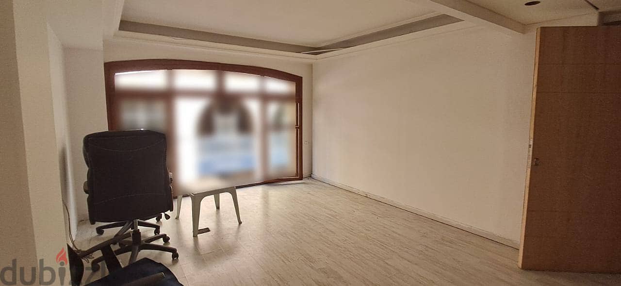 Office for rent in Down Town مكتب للإيجار في الداون تاون 4