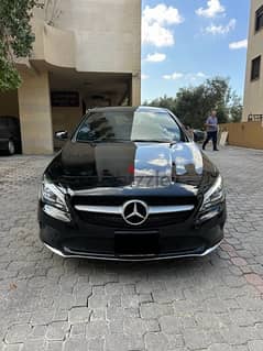 Mercedes CLA 250 AMG-line 4matic 2018 black on black (clean carfax)