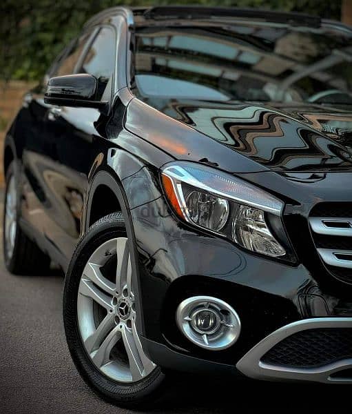 Mercedes-Benz GLA-Class 2018 1