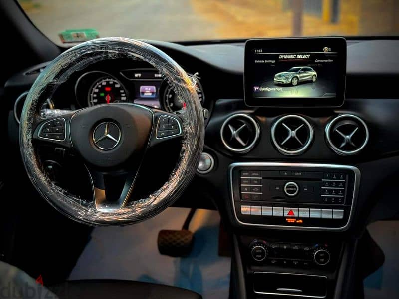 Mercedes-Benz GLA-Class 2018 12