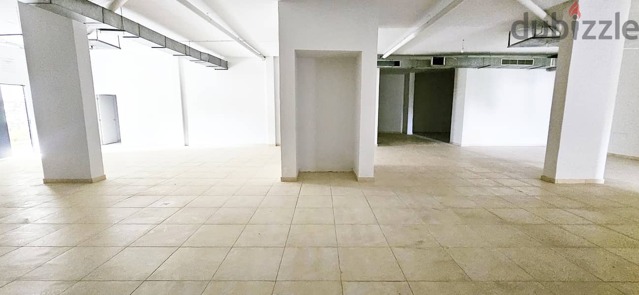 Warehouse for sale in Hazmieh مستودع للبيع في الحازمية 4