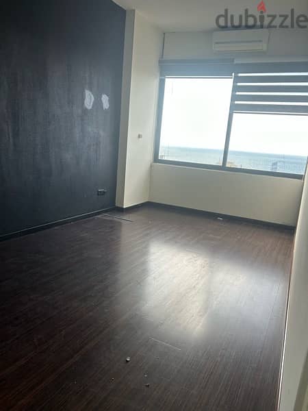 office for rent in jal el dib مكتب للاجار في جل الديب 4