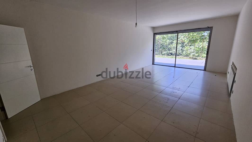 Apartment for sale in Yarzeh شقة للبيع في اليرزة 15