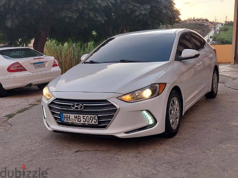 Hyundai Elantra model 2017 ajnabye 1