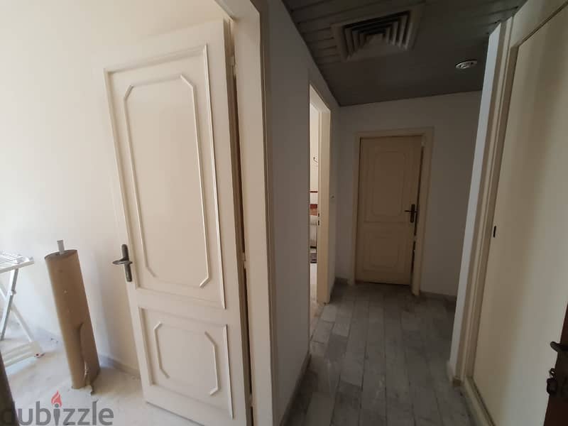 Apartment for rent in Mar Elias, Beirut شقة للإيجار في مار الياس، بيرو 5