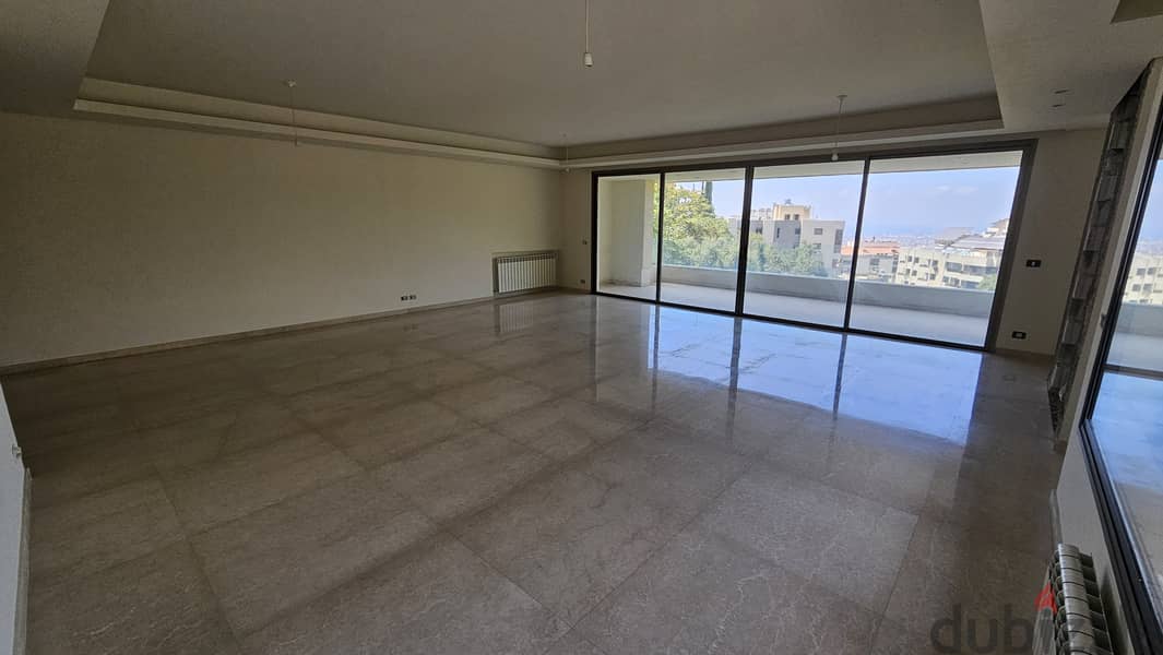 Apartment for sale in Yarzeh شقة للبيع في اليرزة 3