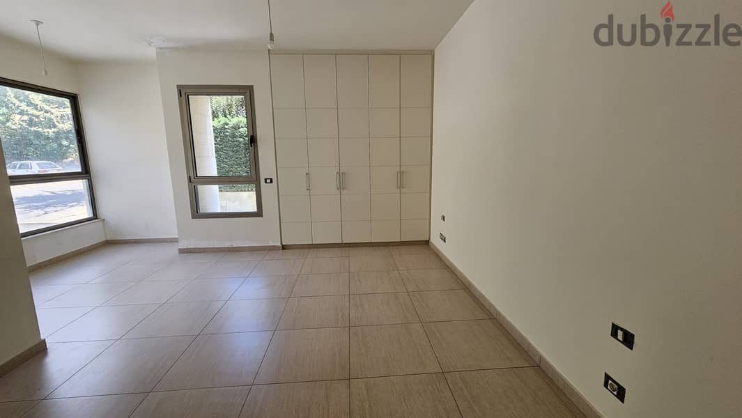 Apartment for sale in Yarzeh شقة للبيع في اليرزة 6